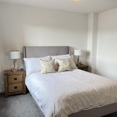 Modern 2 Bed Townhouse Just Outside City Walls With Free Private Parking York Esterno foto