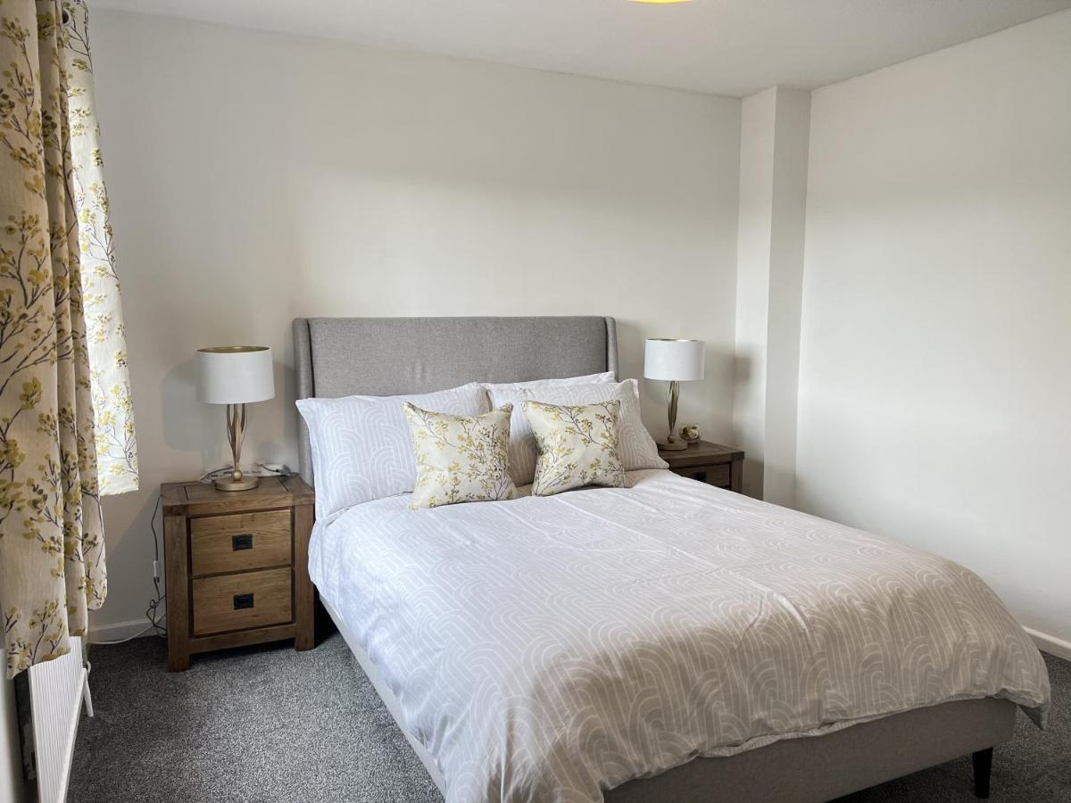 Modern 2 Bed Townhouse Just Outside City Walls With Free Private Parking York Esterno foto